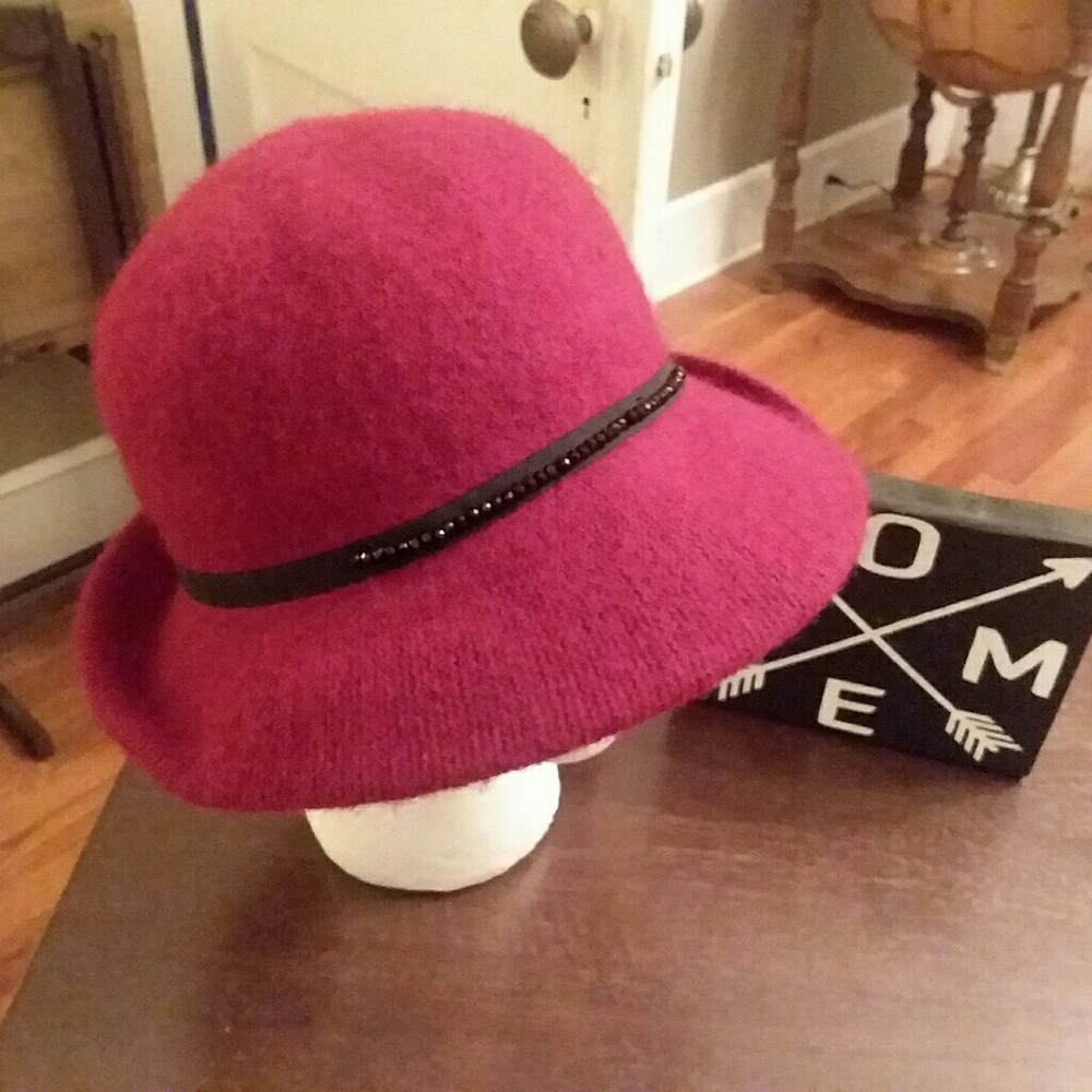 NWT INC red wool hat with jewels